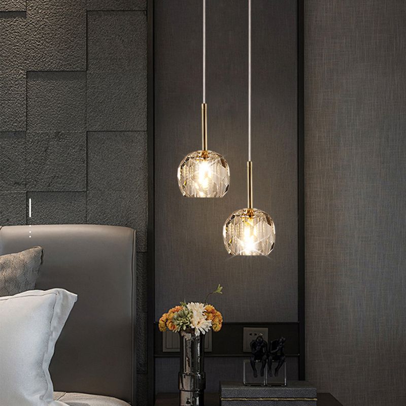1-Licht-Schlafzimmer Decke Anhänger moderne Messing-Droplampe mit Kugelkristallschatten