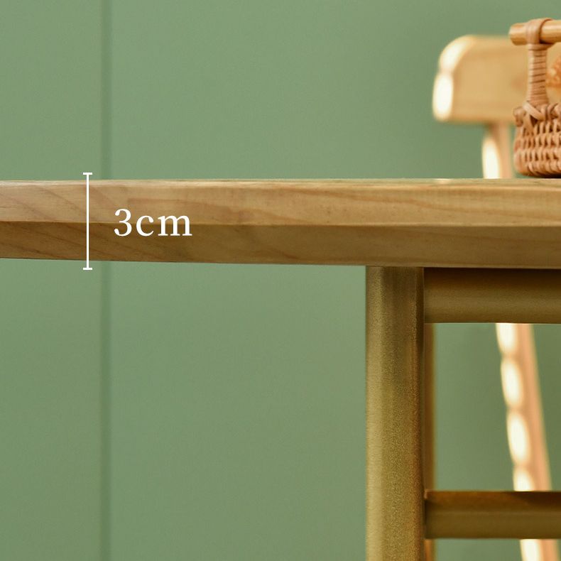 Zeitgenössischer Esstisch ovaler masser Holztisch mit metallischem vierbeinigen Tisch