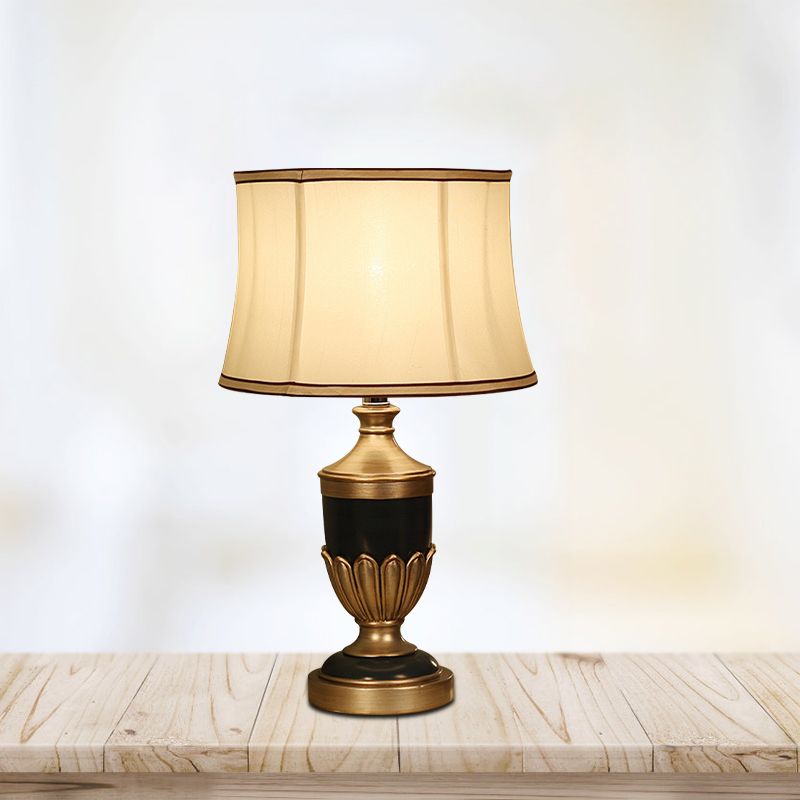 Vintage Drum Shaped Desk Lighting 1 Head Fabric Night Table Lamp with Black/Brown/Green Pot Base