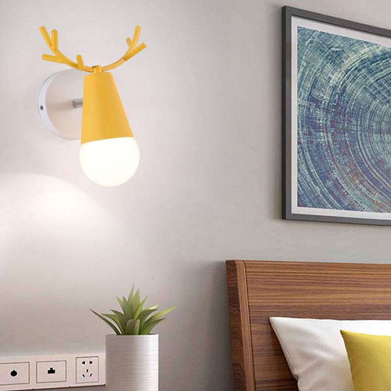 Multi Light Unique Wall Sconce Modern Style Metal Wall Lighting for Bedroom