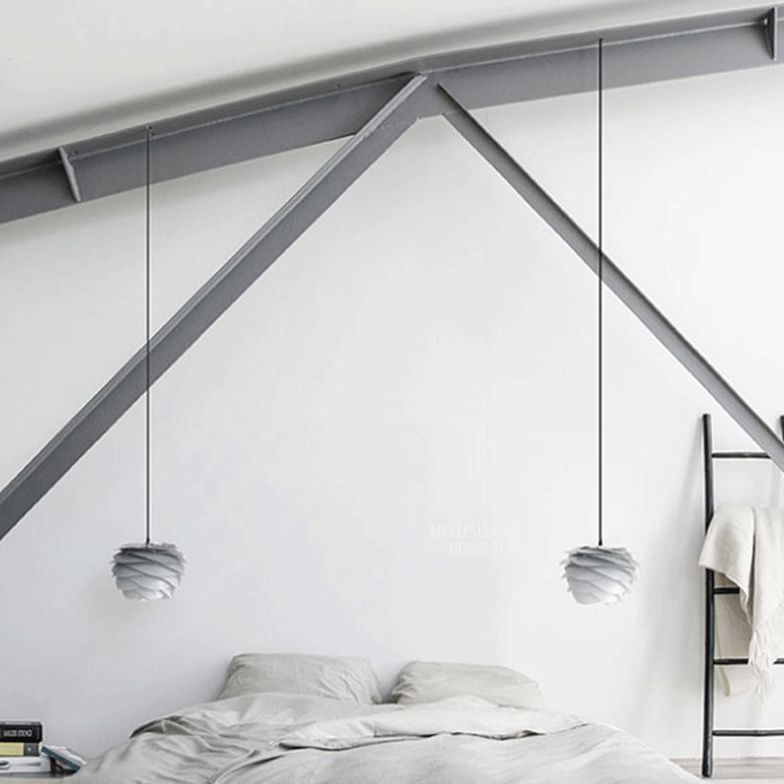 Modern Minimalist Pendant Light, Metallic Single-Bulb Hanging Pendant Lights in Gold