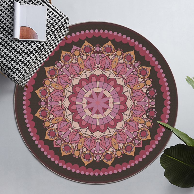 Traditional Floral Print Carpet Polyester Round Area Rug Stain Resistant Area Carpet for Living Room