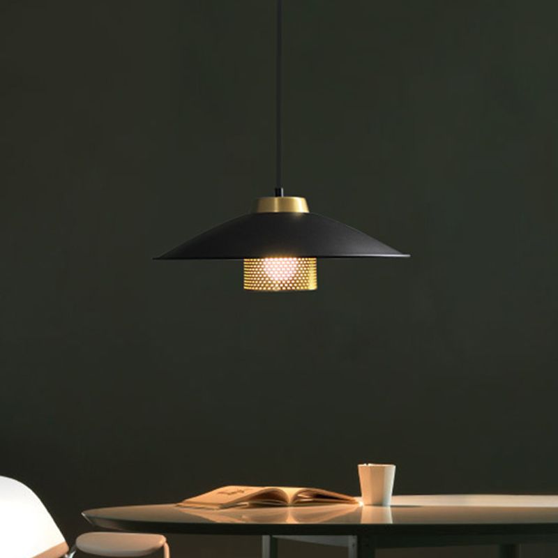 Black Finish Wide Flare Ceiling Light Modernist 1 Head Metal Hanging Pendant Lamp for Restaurant