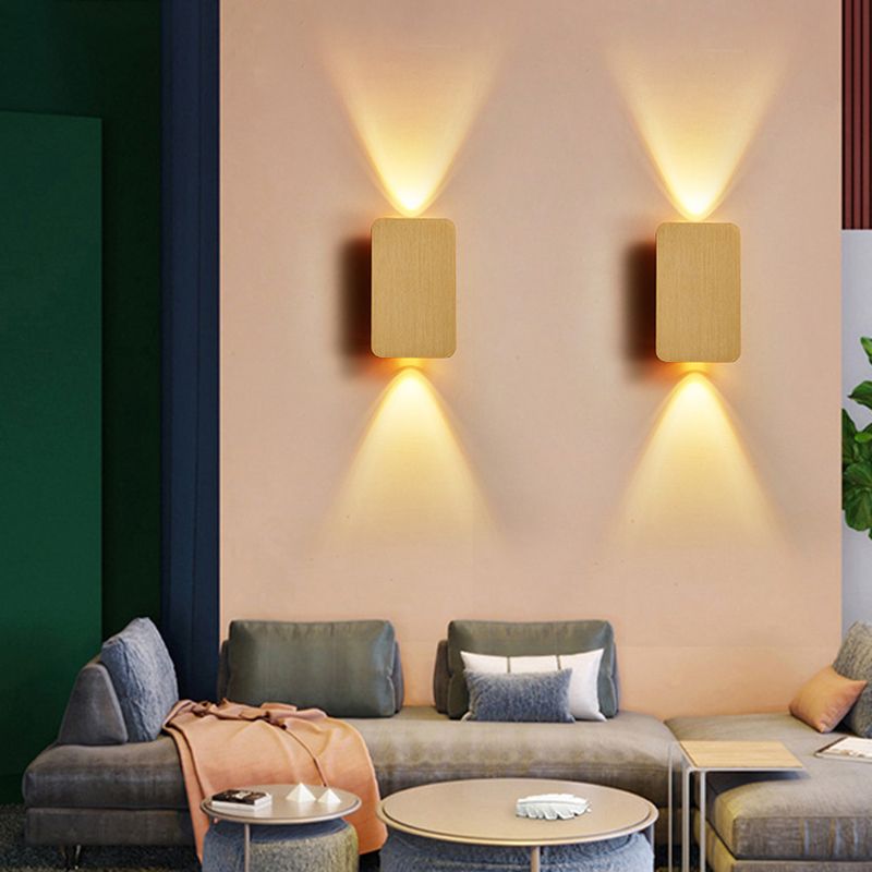 Postmodern Metal Wall Light 2 Lights Wall Sconce Light with Aluminum Shade