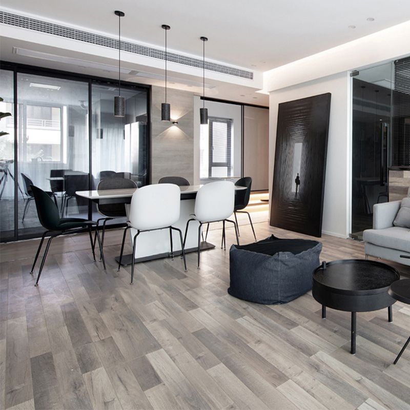 Modern Laminate Floor Wood Click-Lock Mildew Resistant Laminate Plank Flooring