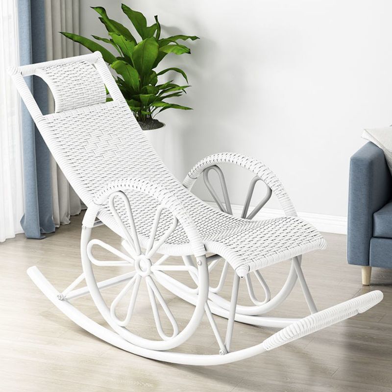 Modern Rattan Rocking Chair Woven Rope Rocker Chair for Drawing Room