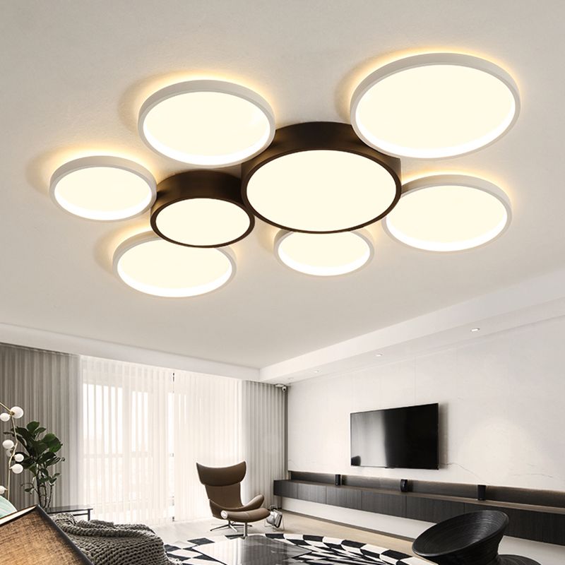 Black and White Multi-Ring Flush Lighting Moderne 3/5/6 Lichter Acryl Led-Lampe-Halterung in Weiß/Warm Licht