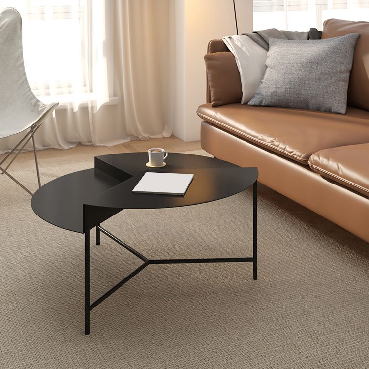 Mid-Century Modern Iron Cocktail Table with 3 Metal Legs and Round Top