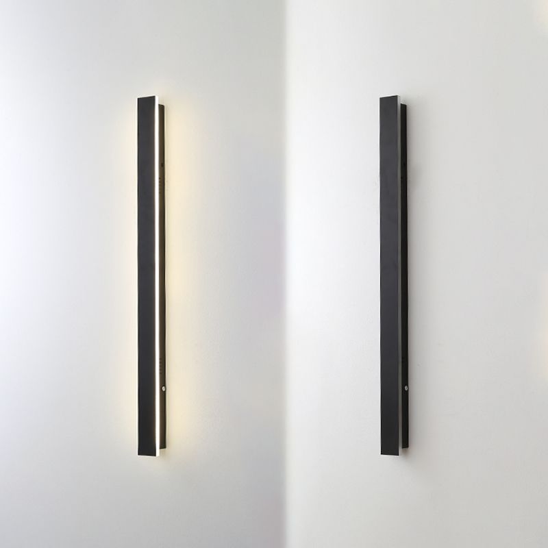 Linear Shade Wall Lighting Modern Simple Style 1 Light Sconce Light in Black Finish