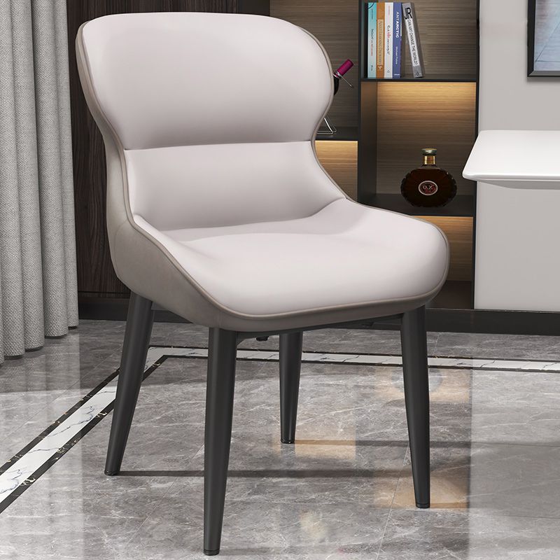 Sillas de comedor estilo moderno Sillones orejeros con patas de metal