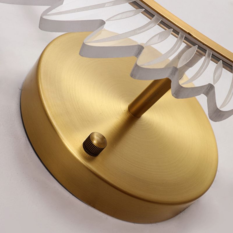 Unique Shape Wall Mounted Light Fixture Modern Wall Mounted Lighting in Gold