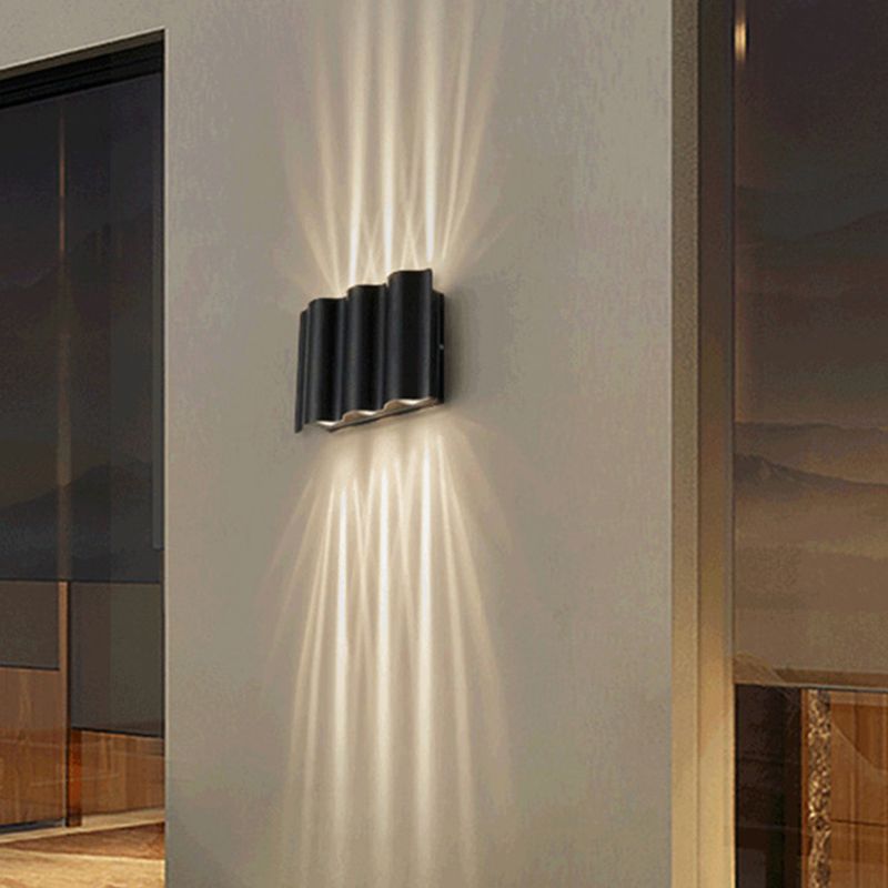 Black Rectangular Outdoor LED Wall Lamp in Modern Creative Style Aluminium Waterproof Wall Sconce