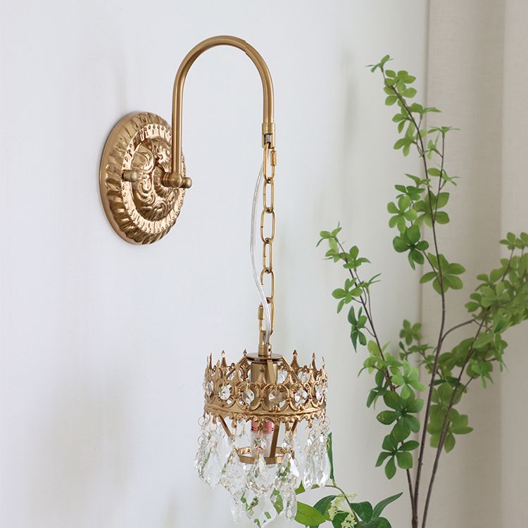 Unique Shade Crystal Wall Sconce Modern Style 1 Light Wall Mount Light Fixture in Brass