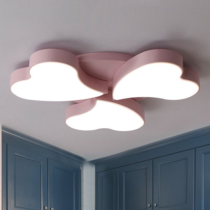 Plafonnier en forme de cœur en acrylique, plafonnier LED Art déco en blanc pour chambre à coucher