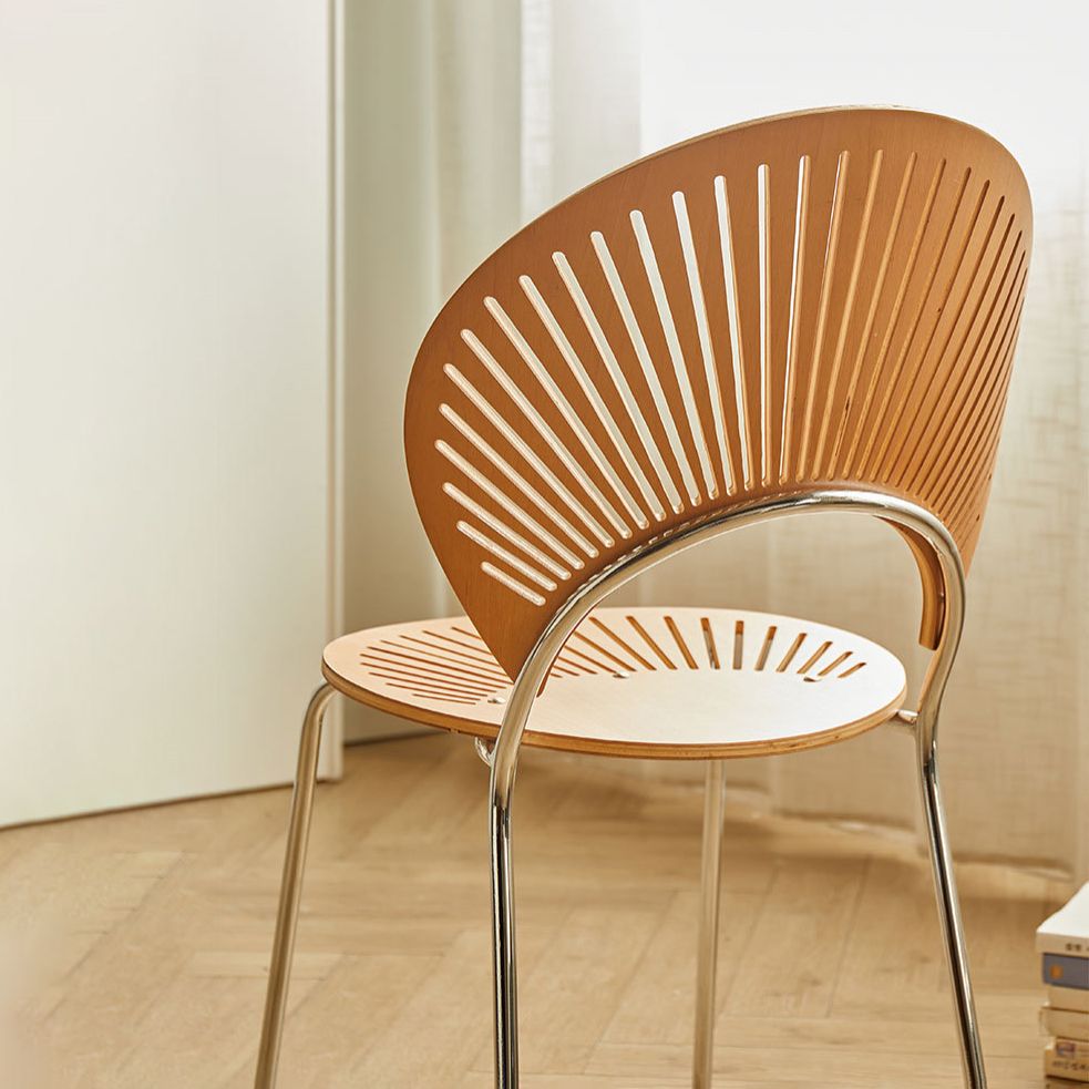 Juego de sillas de comedor de metal Silla lateral ovalada con respaldo abierto de estilo contemporáneo