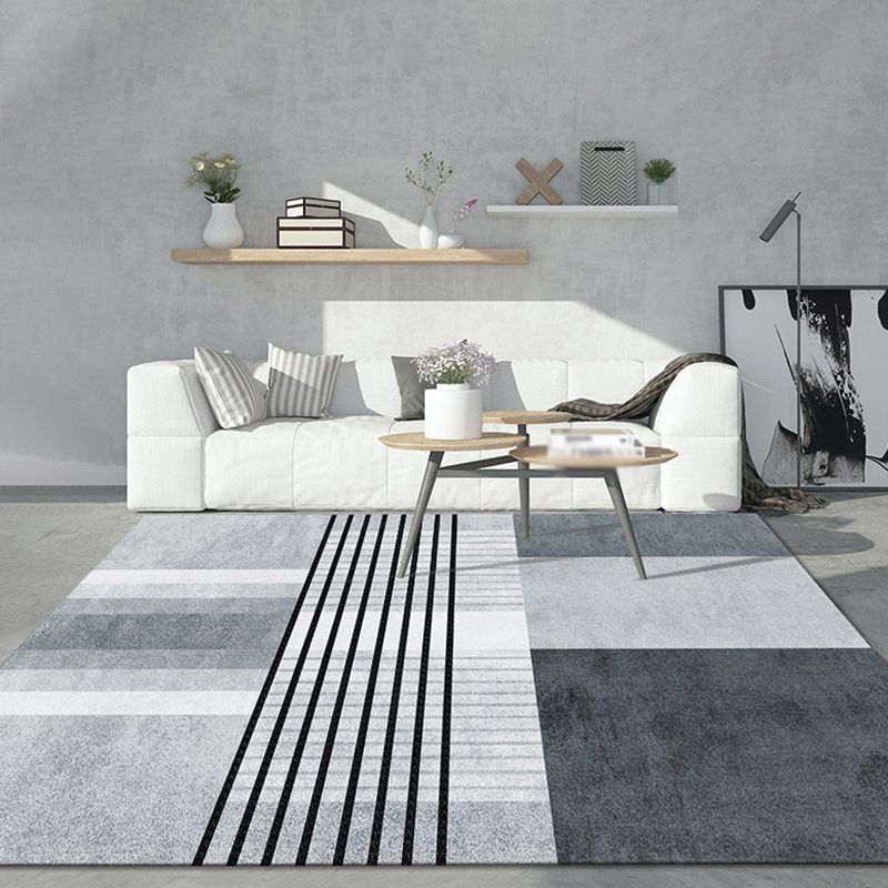 Black Modern Indoor Rug Polyester Striped Indoor Rug Non-Slip Backing Rug for Living Room