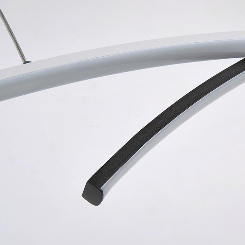 Nordische moderne Kronleuchterlampe Linear schwarz -weißer Inselanhänger für Esszimmer