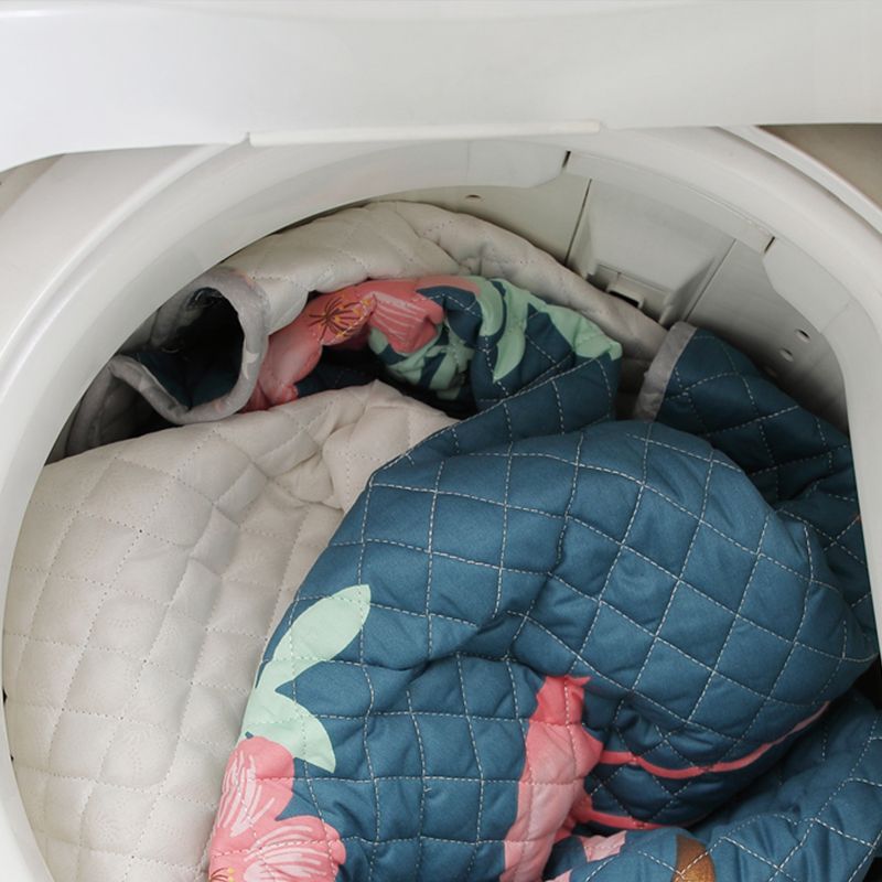 Blue Modern Rug Cotton Flamingo Print Area Carpet Non-Slip Backing Stain-Resistant Indoor Rug for Bedroom