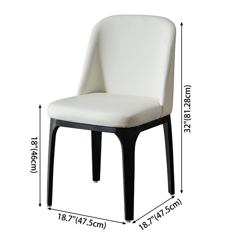 Chaise latérale tapissée par restaurant industriel finition mate Parsons dinant la chaise