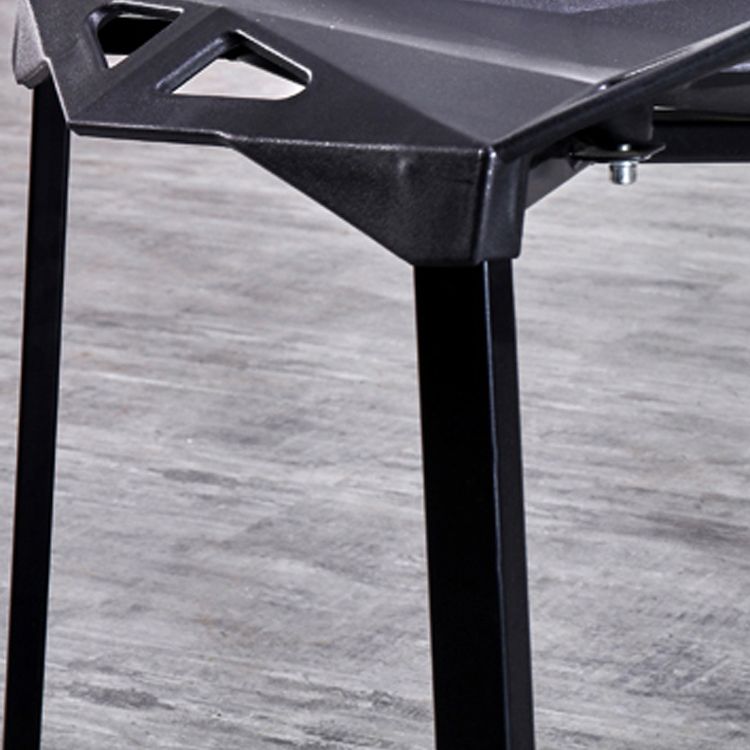 Chaise de salle à manger sans bras en plastique contemporain chaise latéral croisée pour usage à domicile