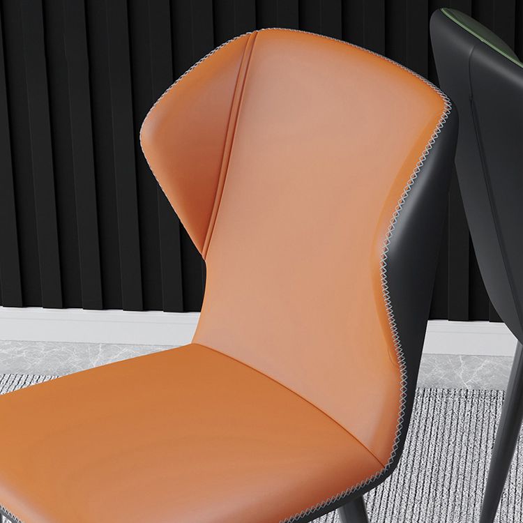 Silla auxiliar Parsons contemporánea, silla curva de cuero con acabado mate para Brasserie