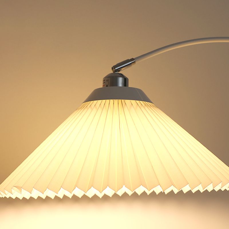 1 lampada da pavimento cono leggero Modernismo Lampada standard per soggiorno per soggiorno