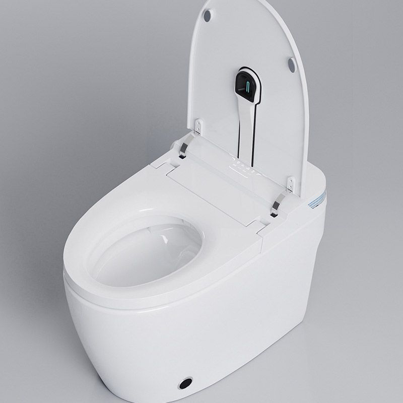 Modern Toilet Bowl Siphon Jet Skirted Toilet with Soft-Close Seat for Bathroom