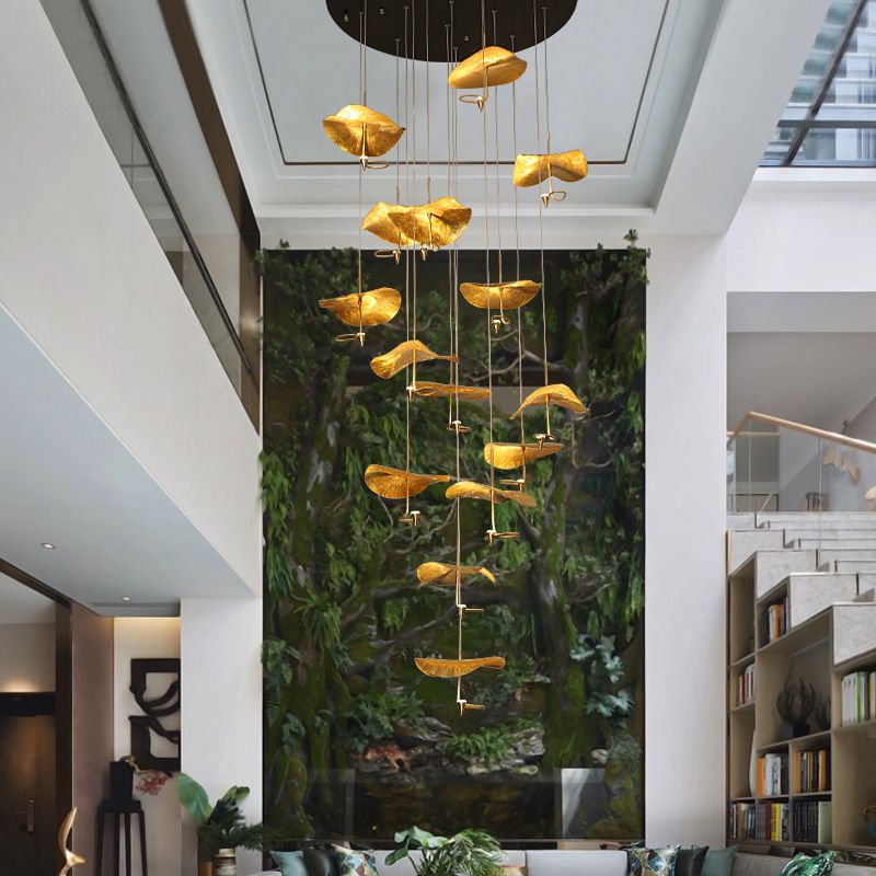 Moderne lotusblattförmige Anhänger Leichte Messing 15/32 Kopftreppe Mehrere Hanglampe in Gold