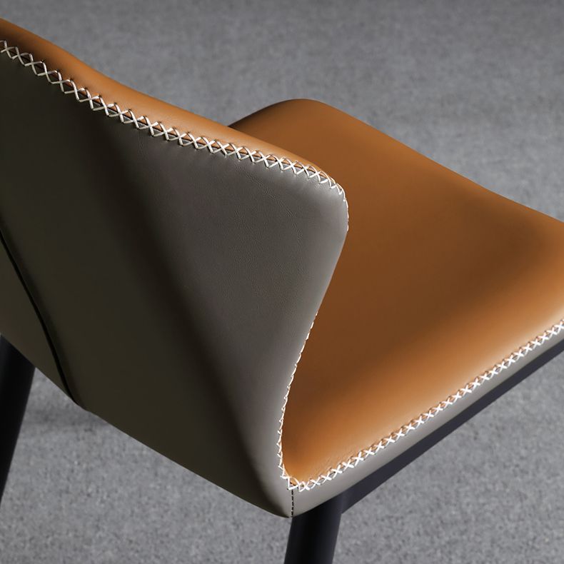 Chaise de salle à manger sans bras à oreilles de conception industrielle, chaise latérale de salle à manger en cuir