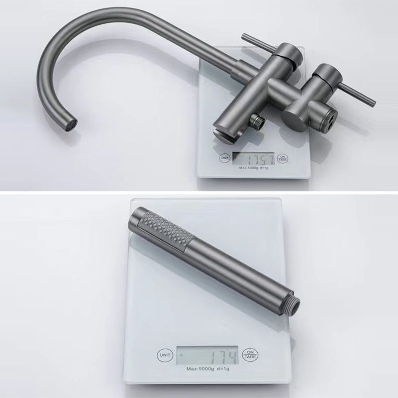 Floor Mounted Metal Freestanding Tub Filler High Arc Freestanding Faucet with Hose