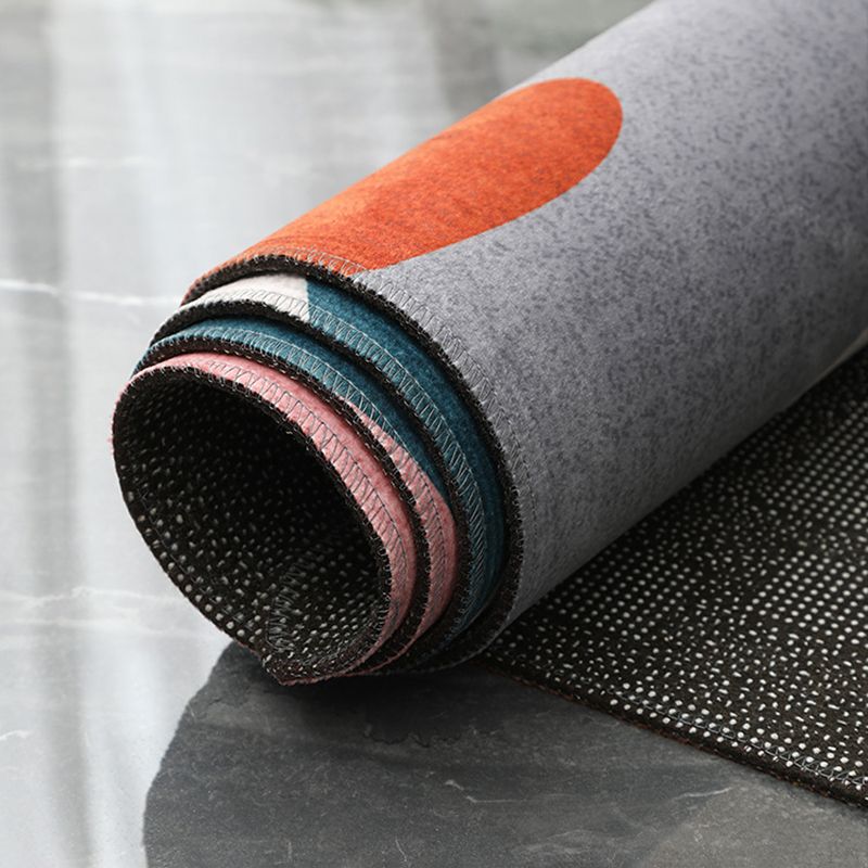 Orange Modern Carpet Polyester Graphic Carpet Stain Resistant Carpet for Home Decor