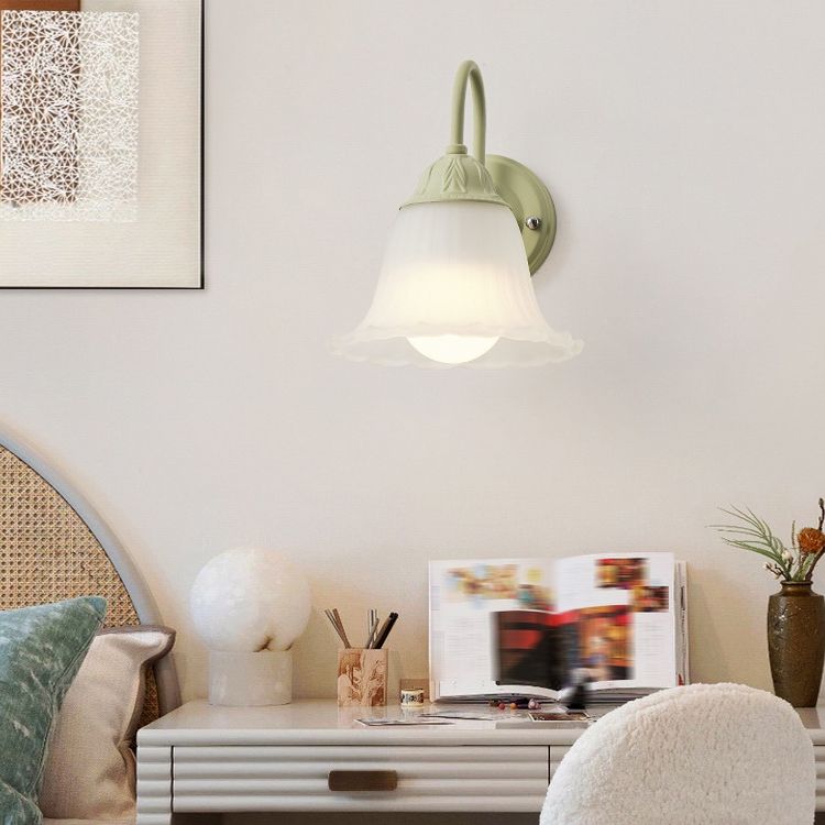 Modern Simple Green Vanity Light Flower Shape Vanity Lamp for Shower Room