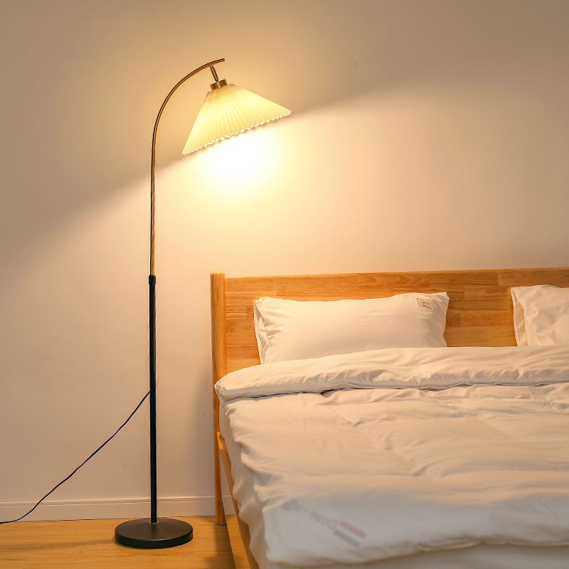 1 lampadaire en forme de cône léger modernisme lampe standard en tissu pour salle à manger du salon