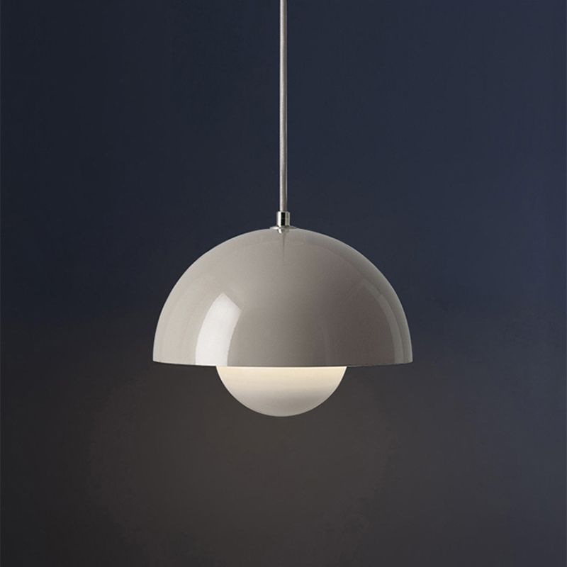 Modern Minimalist Style Globe Ceiling Pendant Light 1 Light Pendant Lighting with Metal Shade