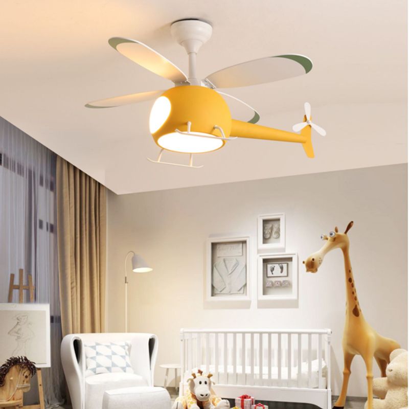 Vliegtuigvorm Metalen plafondventilatoren Kidstijl Multi -lichten plafondventilatorlamp