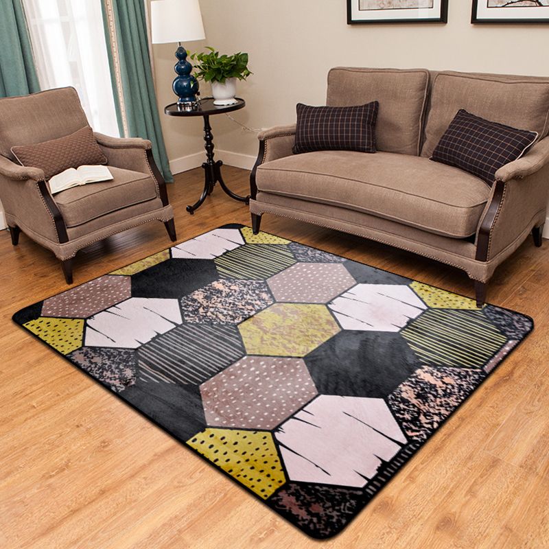 Novelty Geometric Pattern Rug Black Polyester Rug Washable Pet Friendly Non-Slip Area Rug for Living Room