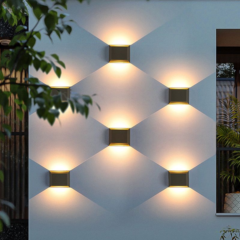 2 Lights Multi-Faceted Sconce Light Simplicity Metal Wall Mount Light