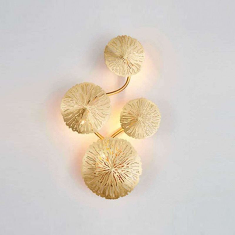 Luz de latón nórdica Luz de loto Forma de la hoja de múltiples luces de pared de luz en oro