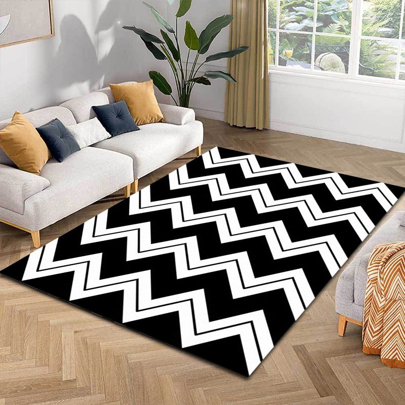 Stylish Geometric Pattern Rug Black and White Modern Rug Polyester Pet Friendly Washable Non-Slip Area Rug for Bedroom