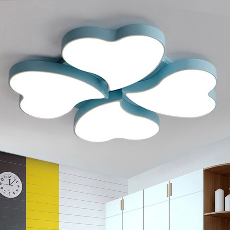 Plafonnier en forme de cœur en acrylique, plafonnier LED Art déco en blanc pour chambre à coucher