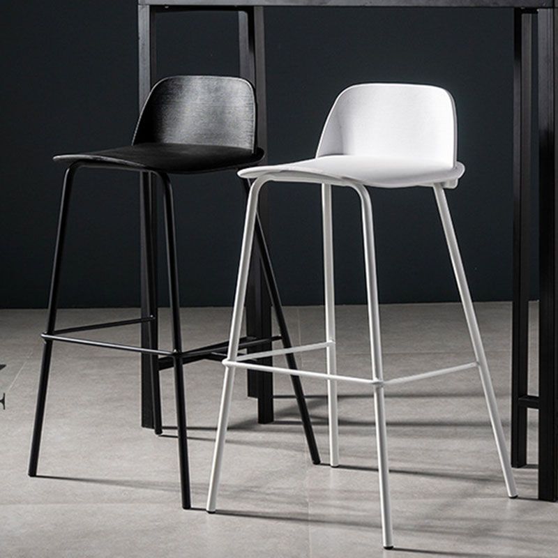 Contemporary Plastic Seats Macron Barstool Metal 4 Legs Bar Stool for Indoor Set of 2