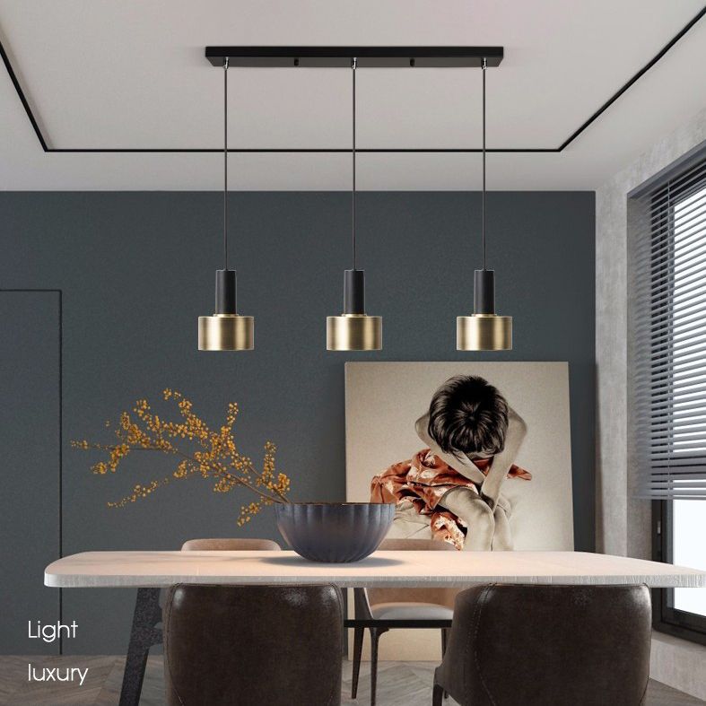 Lampe suspendue noire à 3 légers dans un pendentif en métal de style luxe moderne Lumière en métal pour salle à manger