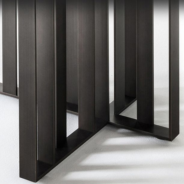 Industriële stijl gesinterde stenen tafel metaalachtige dubbele voetstuk Basis rechthoektafel