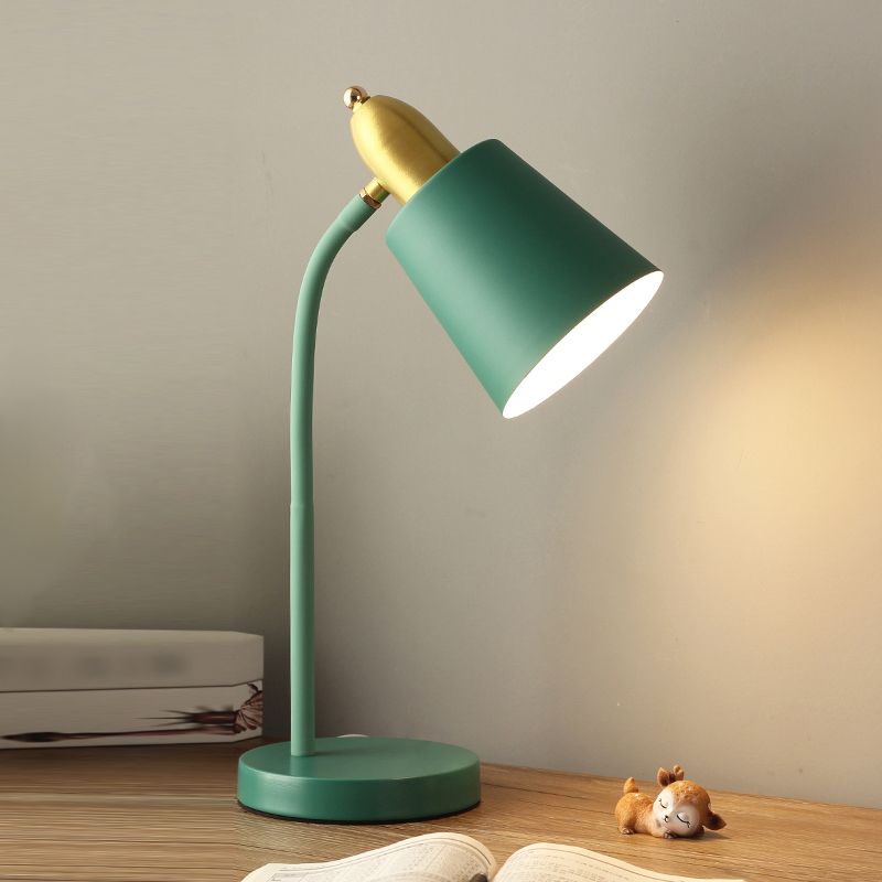 Lampada da tavolo conico in stile contemporaneo metallo a 1 luce