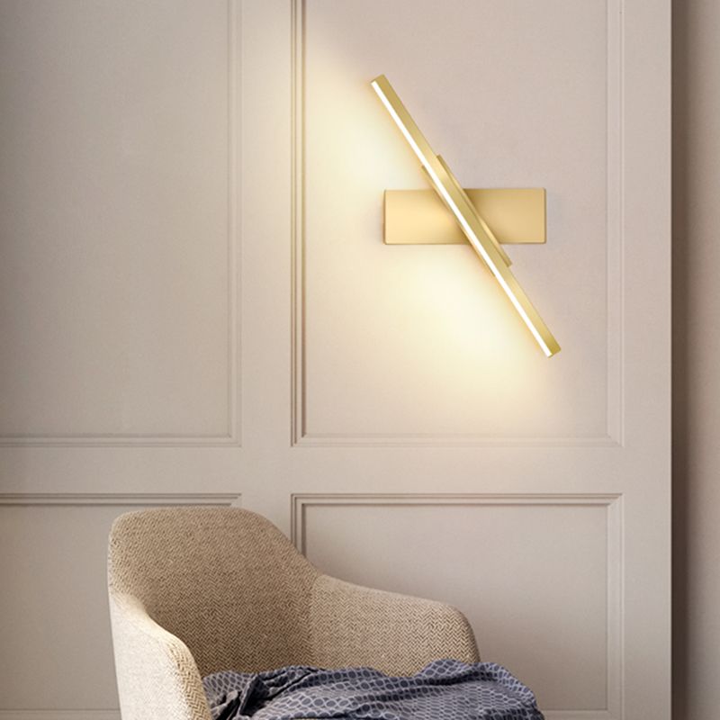 Modern Metal Wall Sconce Linear Shape Wall Light with Silicone Shade in Gold for Bedroom