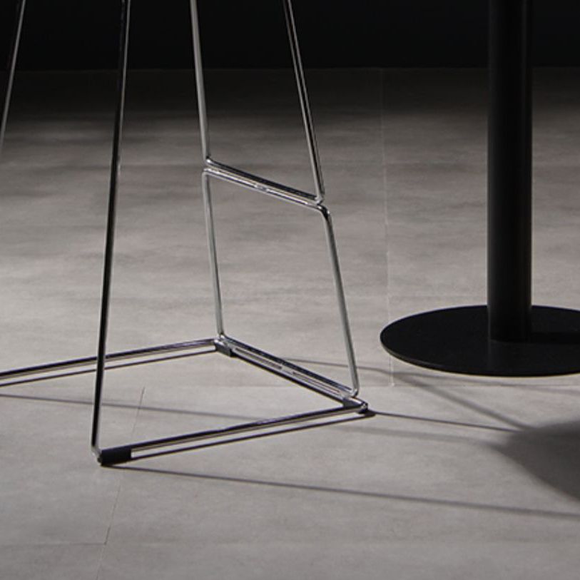 Industrial Plastic Counter Stool Armless Bar Stool for Living Room
