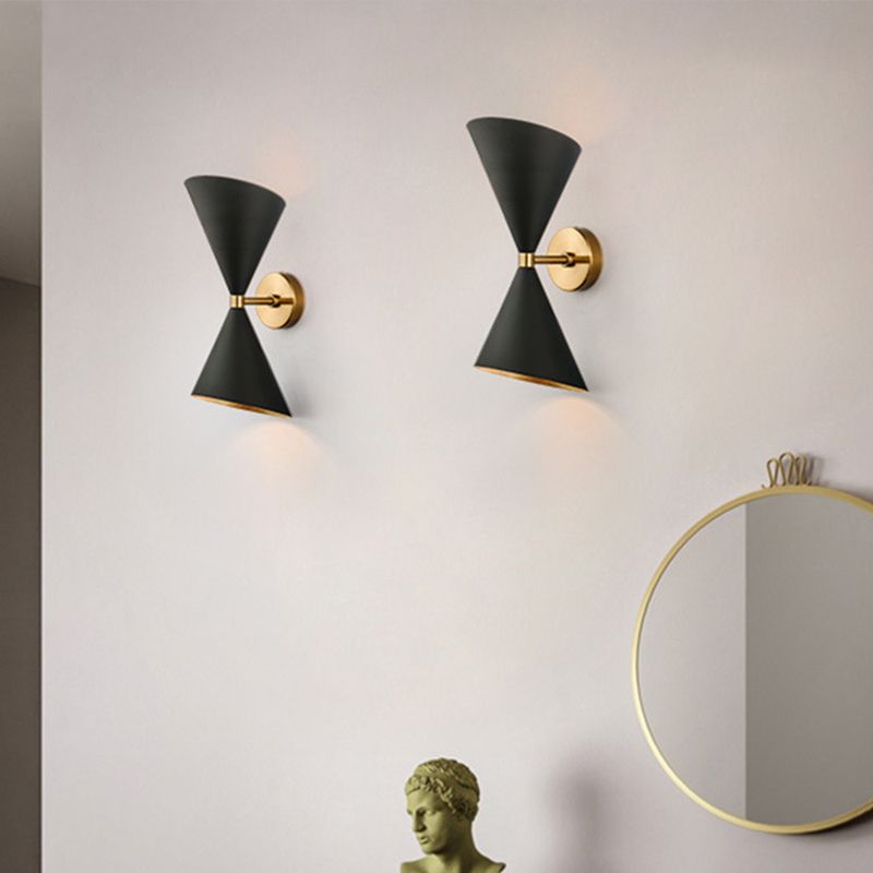 Lámpara de montaje de pared de reloj de arena de metal moderno 2 bulbos de pared negra accesorio de iluminación de pared