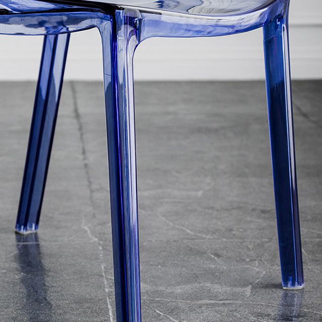 Indoor-Outdoor Plastic Side Chair Stacking Dining Accent Chair
