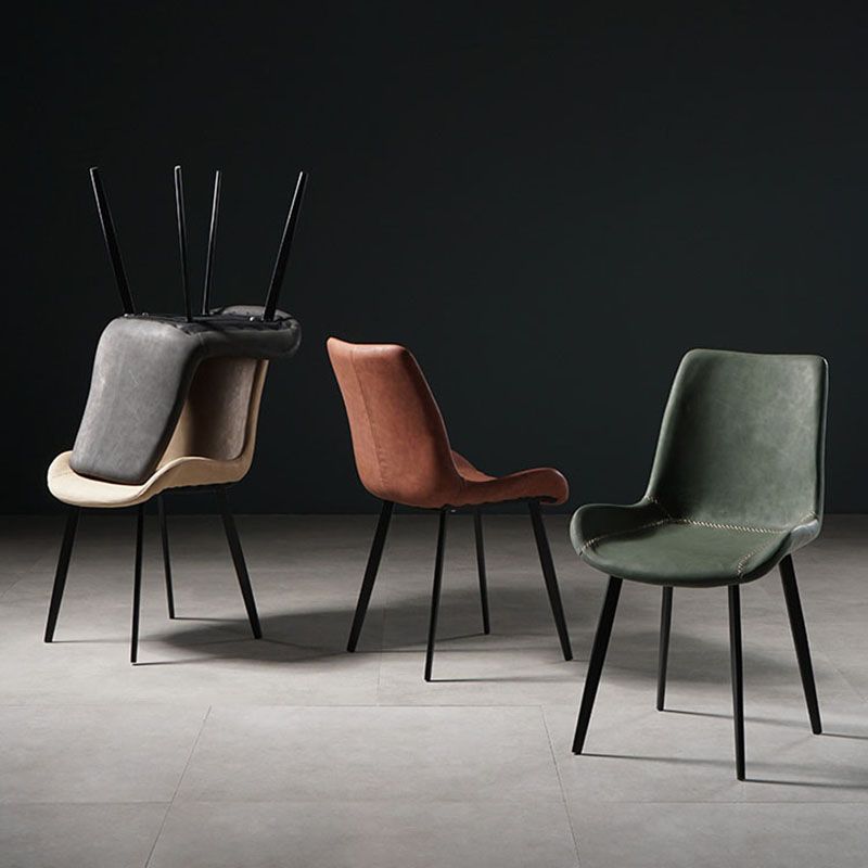Chaises de style contemporain pour manger des chaises latérales sans bras avec des jambes en métal pour la cuisine