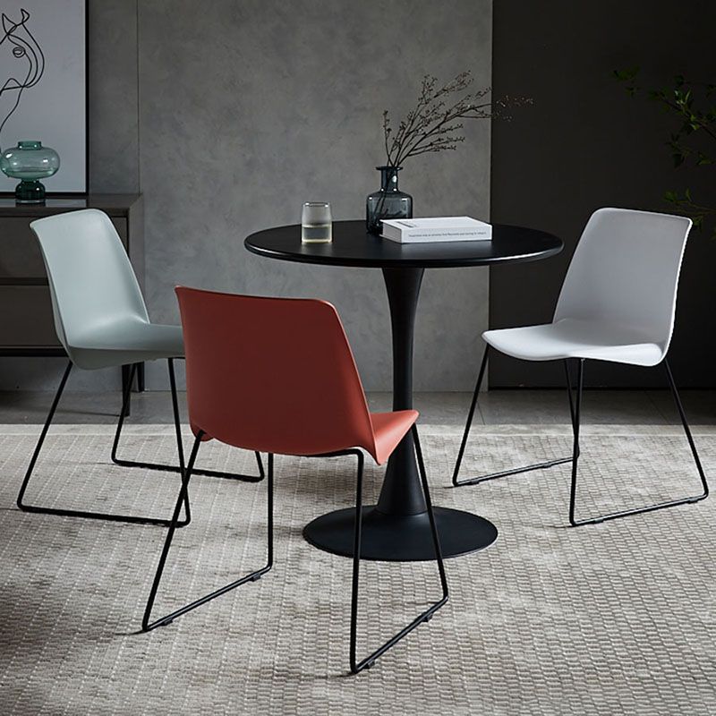Sedia in stile contemporaneo sedia laterale senza braccio con zampe metalliche